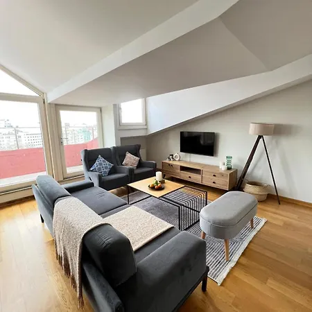 Unbeatable View, Cozy Penthouse With Terrace In Taksim Square *