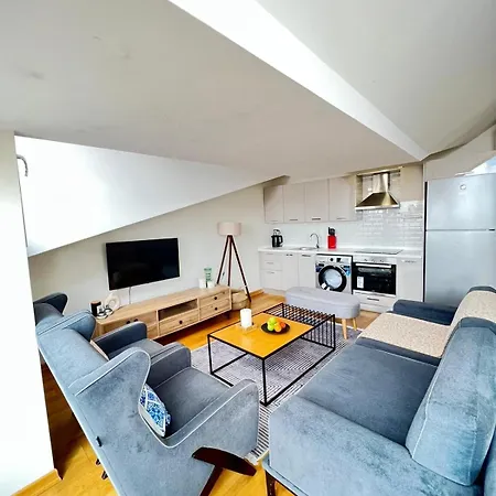 Διαμέρισμα Unbeatable View, Cozy Penthouse With Terrace In Taksim Square