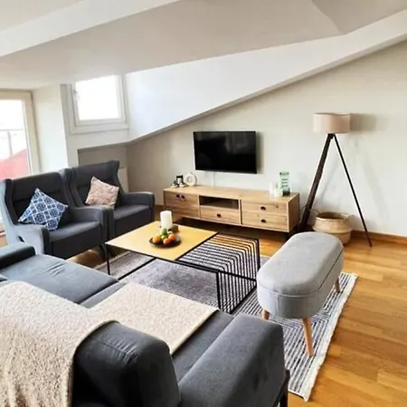 Unbeatable View, Cozy Penthouse With Terrace In Taksim Square Daire İstanbul